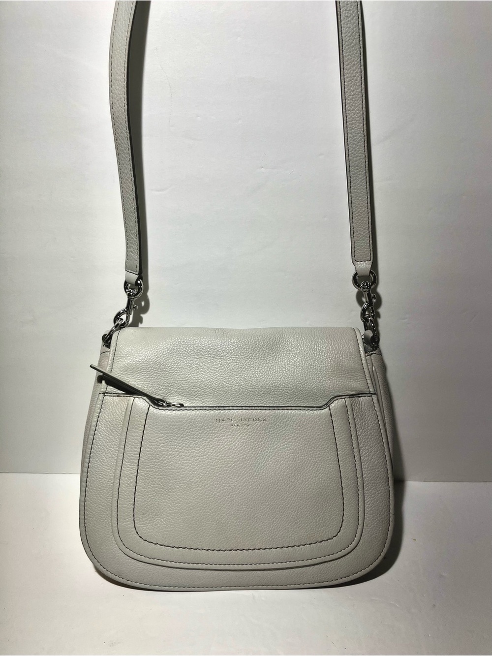 😍 Marc Jacobs Pebbled Leather Crossbody Bag in Light Gray